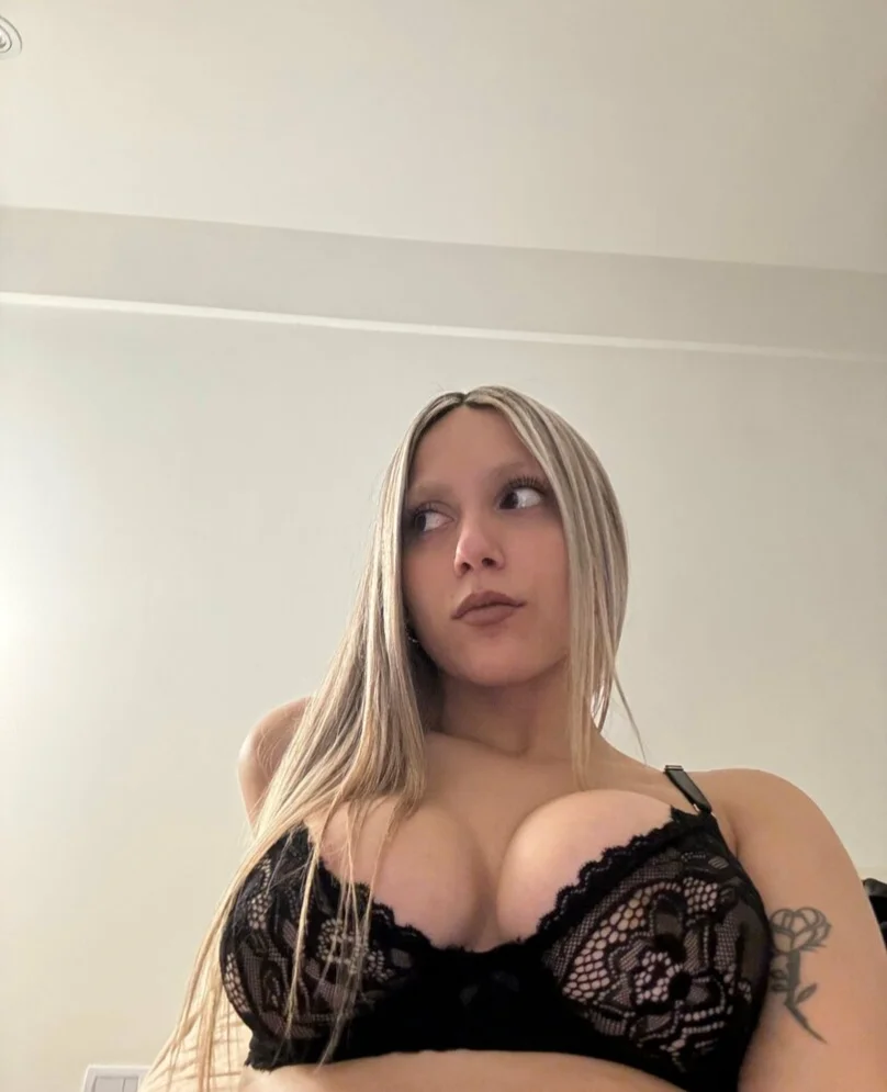 Başakşehir Escort Yaren Fotoğrafı (4)
